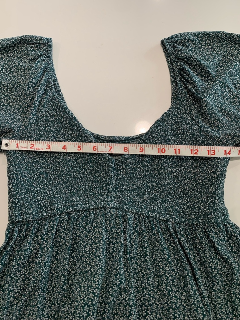 Hollister Dark Green & White Floral Peplum Smocked Babydoll Top, Blouse, Sz M - Picture 4 of 4